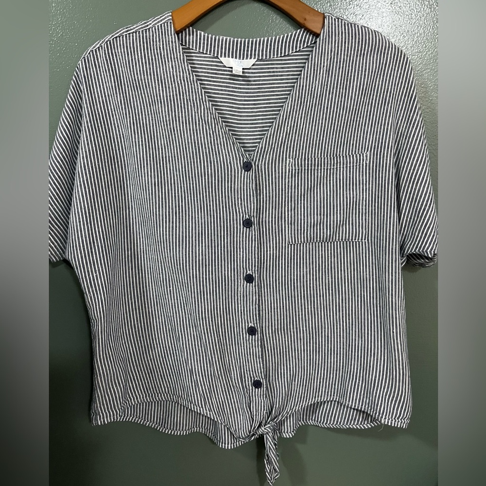 Tie Front Seersucker Blouse